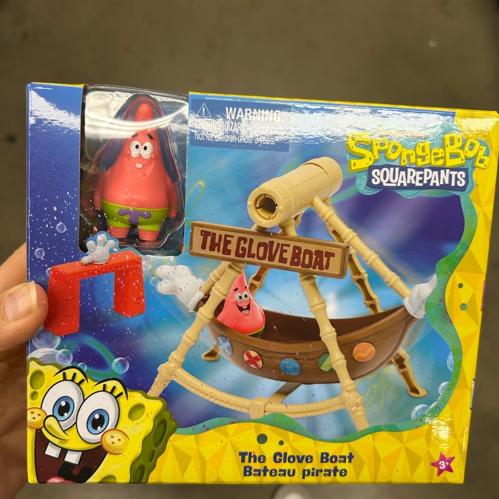 NWT SpongeBob SquarePants The Glove Boat Playset with Pink Patrick & Brown Boat